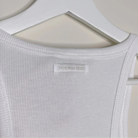 Victoria’s Secret Racerback Ribbed Tank minimalist - Picture 7 of 8